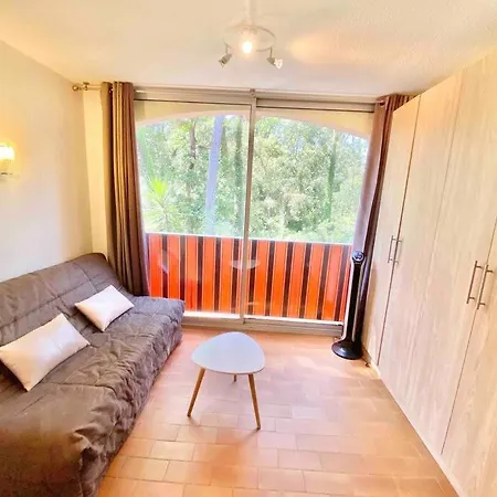 Apartment Hauts Des Golfs Appart 4 Pax Dans Golf Piscine Saint-Raphael (Var)