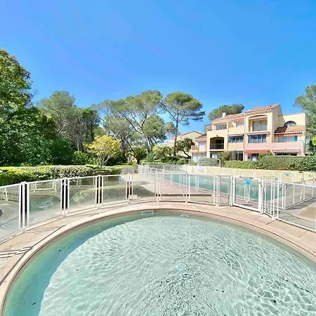 Hauts Des Golfs Appart 4 Pax Dans Golf Piscine Apartment *